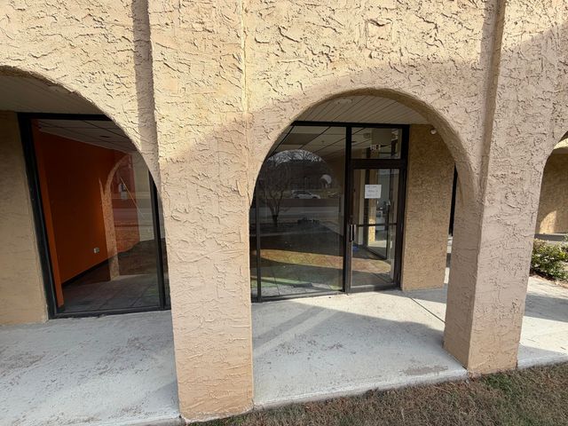 940 S National Avenue D, Springfield, MO 65804