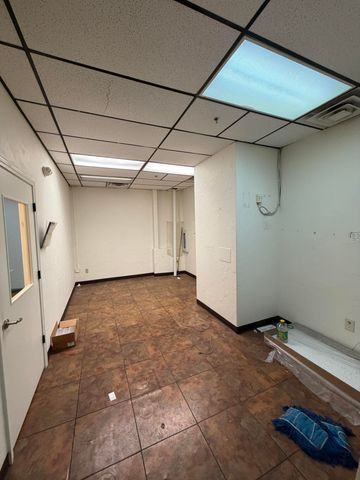 940 S National Avenue D, Springfield, MO 65804