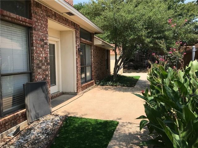 1406 Briarcrest Drive, Grapevine, TX 76051