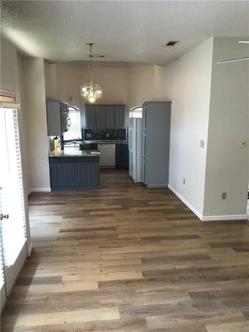 1406 Briarcrest Drive, Grapevine, TX 76051