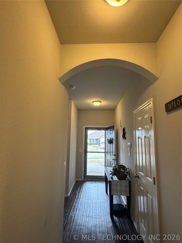 2805 E Quincy Street, Broken Arrow, OK 74014