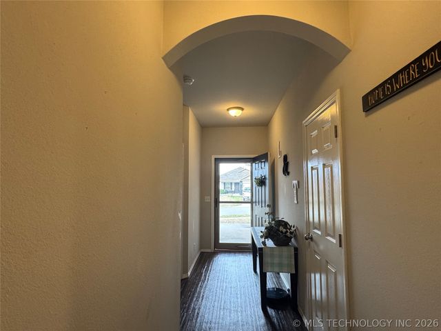 2805 E Quincy Street, Broken Arrow, OK 74014