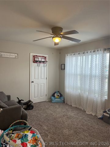 2805 E Quincy Street, Broken Arrow, OK 74014