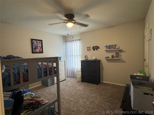 2805 E Quincy Street, Broken Arrow, OK 74014