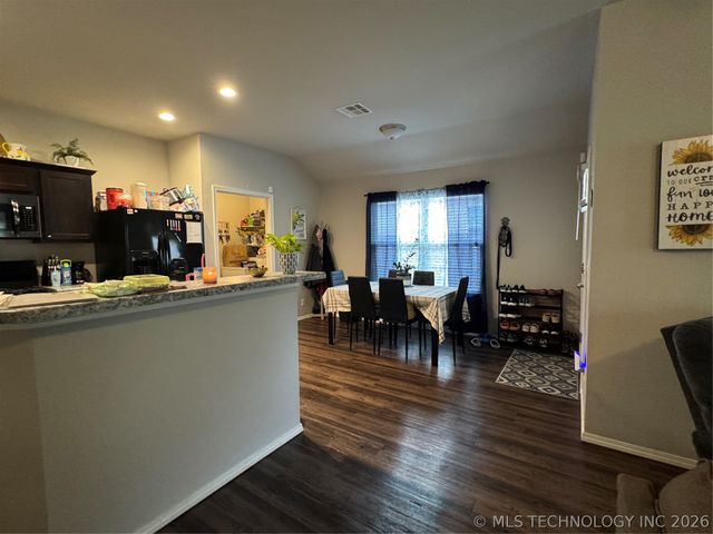 2805 E Quincy Street, Broken Arrow, OK 74014