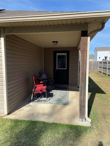 2805 E Quincy Street, Broken Arrow, OK 74014