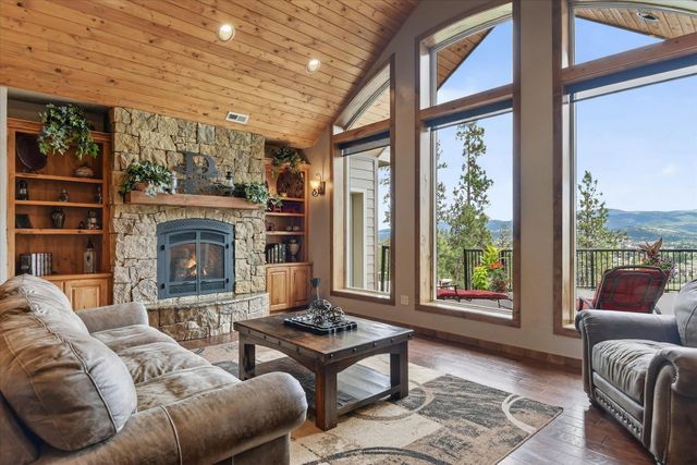 19622 E Granite Ln, Otis Orchards, WA 99027
