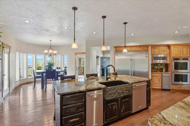 19622 E Granite Ln, Otis Orchards, WA 99027