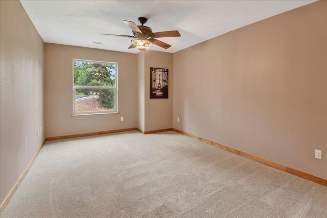 19622 E Granite Ln, Otis Orchards, WA 99027