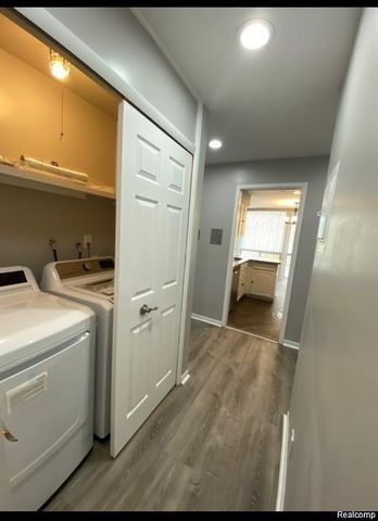 1973 Orleans Street, Detroit, MI 48207