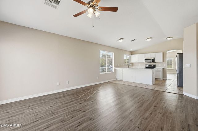 1520 E BOWKER Street, Phoenix, AZ 85040