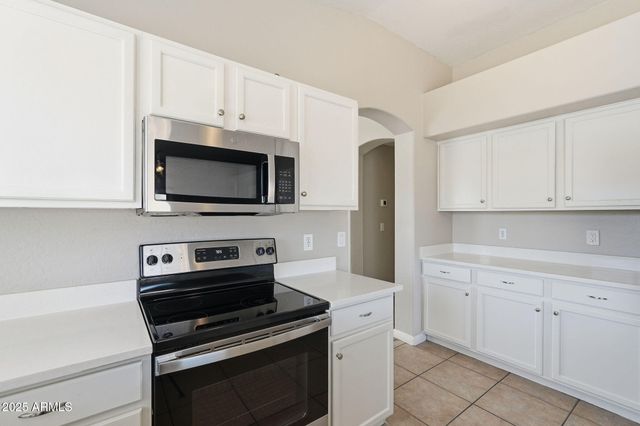 1520 E BOWKER Street, Phoenix, AZ 85040