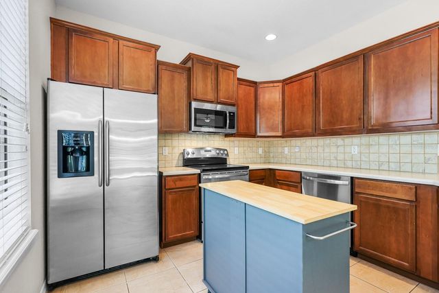 16612 KINGLETSIDE COURT, Lithia, FL 33547