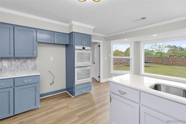 513 COUNTY DOWNS Road, Montgomery, AL 36109