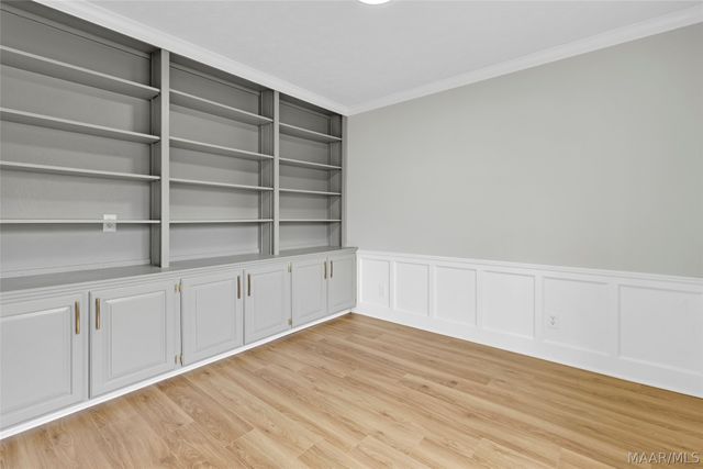 513 COUNTY DOWNS Road, Montgomery, AL 36109