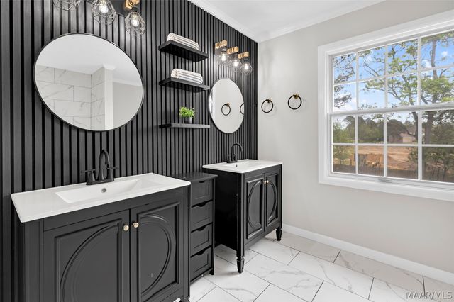 513 COUNTY DOWNS Road, Montgomery, AL 36109