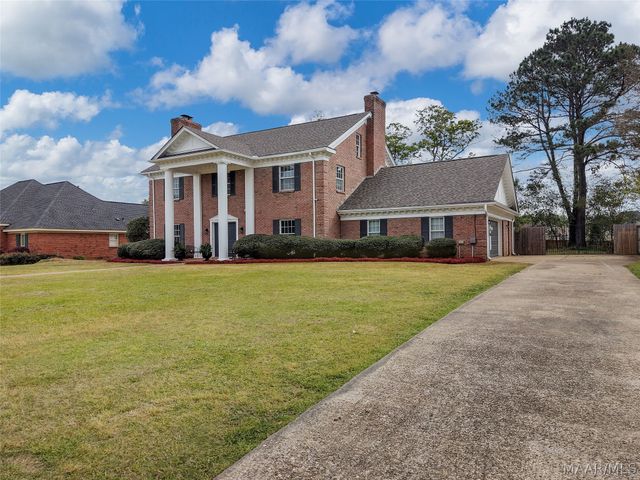 513 COUNTY DOWNS Road, Montgomery, AL 36109