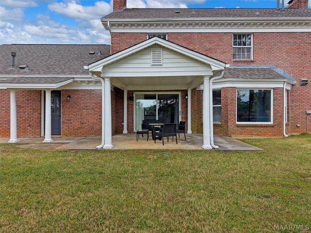 513 COUNTY DOWNS Road, Montgomery, AL 36109