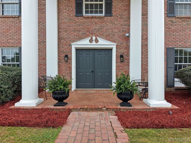 513 COUNTY DOWNS Road, Montgomery, AL 36109