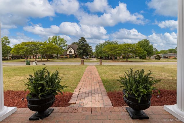 513 COUNTY DOWNS Road, Montgomery, AL 36109