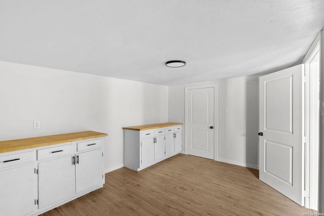 4426 Newcome Dr, San Antonio, TX 78229