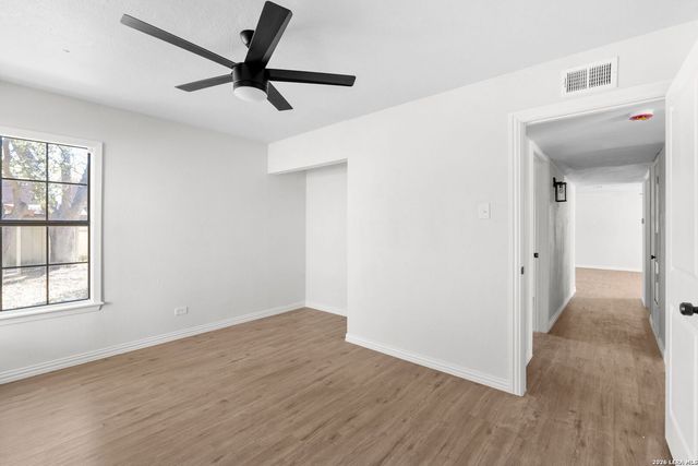 4426 Newcome Dr, San Antonio, TX 78229