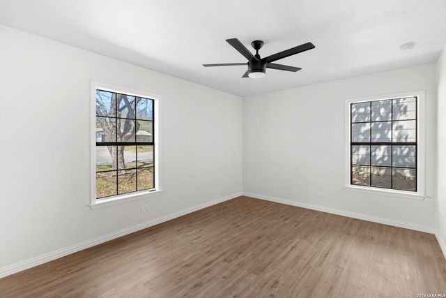 4426 Newcome Dr, San Antonio, TX 78229