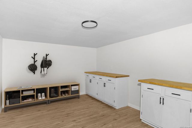 4426 Newcome Dr, San Antonio, TX 78229