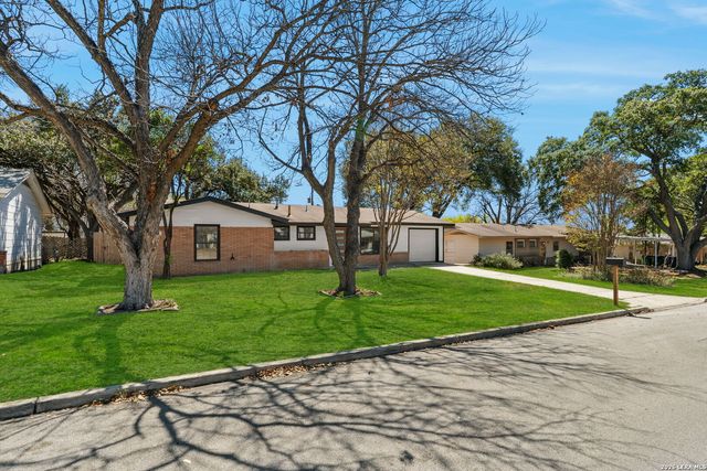 4426 Newcome Dr, San Antonio, TX 78229