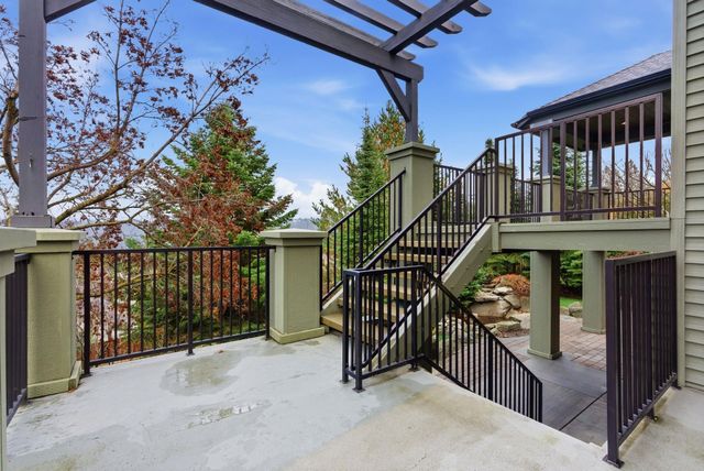 6715 S Shelby Ridge St, Spokane, WA 99224