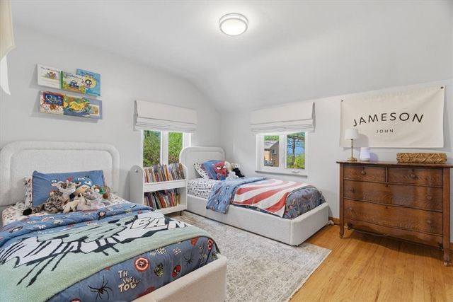 425 Edgewood Rd, Forest Hills Boro, PA 15221