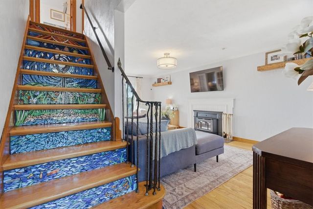 425 Edgewood Rd, Forest Hills Boro, PA 15221