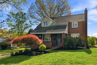 425 Edgewood Rd, Forest Hills Boro, PA 15221