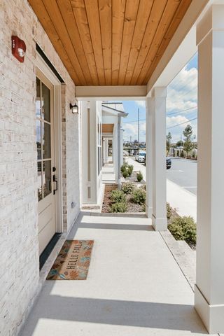 220 Nearwater Place, Hendersonville, TN 37075