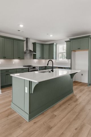 220 Nearwater Place, Hendersonville, TN 37075