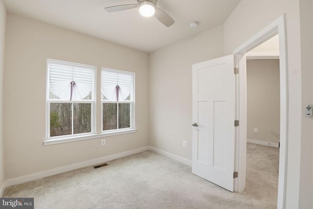 8437 HAMLIN ST, Lanham, MD 20706