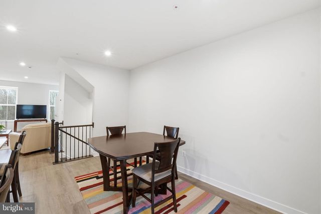 8437 HAMLIN ST, Lanham, MD 20706