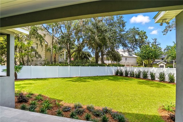 110 Pirates Cove, St Simons Island, GA 31522