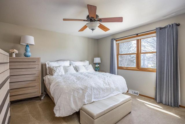 2435 KAITLYNN COURT, Oshkosh, WI 54901