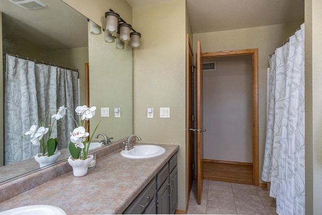 2435 KAITLYNN COURT, Oshkosh, WI 54901