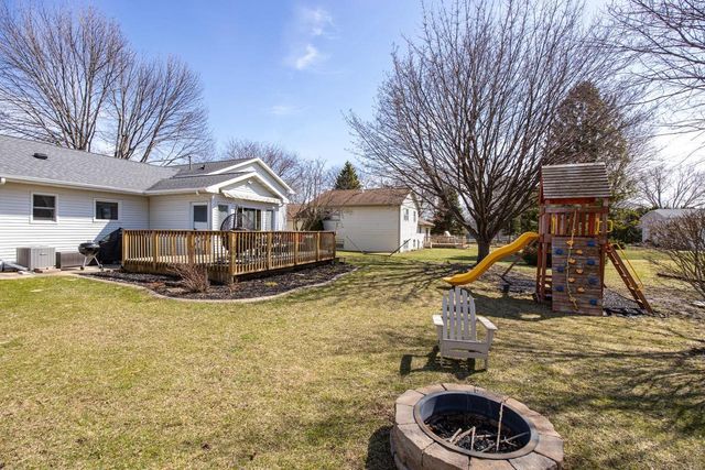 2435 KAITLYNN COURT, Oshkosh, WI 54901