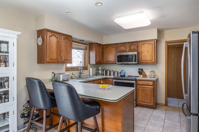 2435 KAITLYNN COURT, Oshkosh, WI 54901