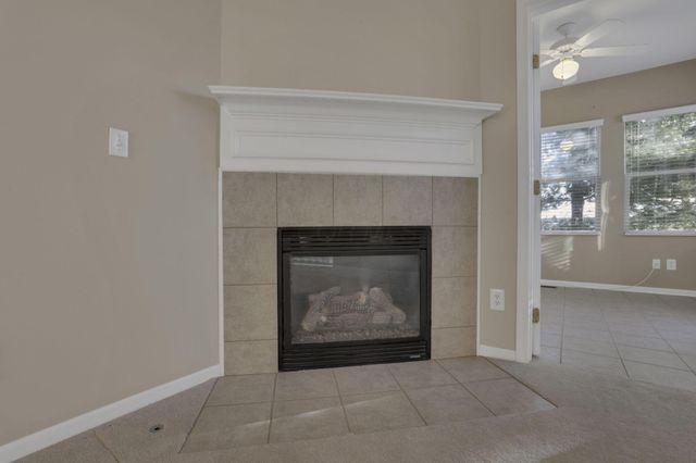 189 Pebble Creek Drive, Pataskala, OH 43062