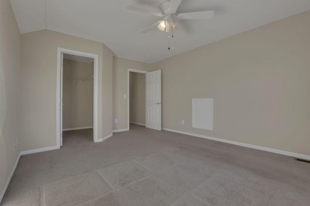 189 Pebble Creek Drive, Pataskala, OH 43062