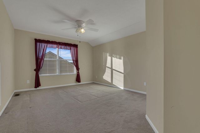 189 Pebble Creek Drive, Pataskala, OH 43062