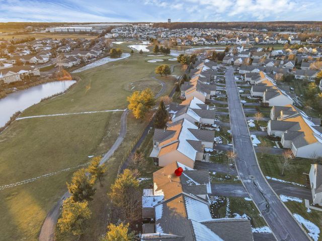 189 Pebble Creek Drive, Pataskala, OH 43062