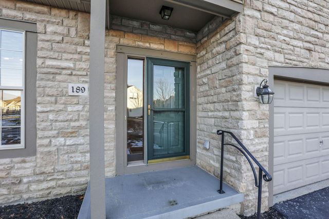 189 Pebble Creek Drive, Pataskala, OH 43062