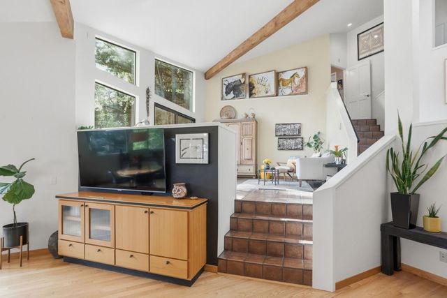 19118 Old Vineyard Road, Los Gatos, CA 95033