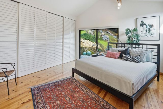 19118 Old Vineyard Road, Los Gatos, CA 95033