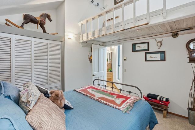 19118 Old Vineyard Road, Los Gatos, CA 95033